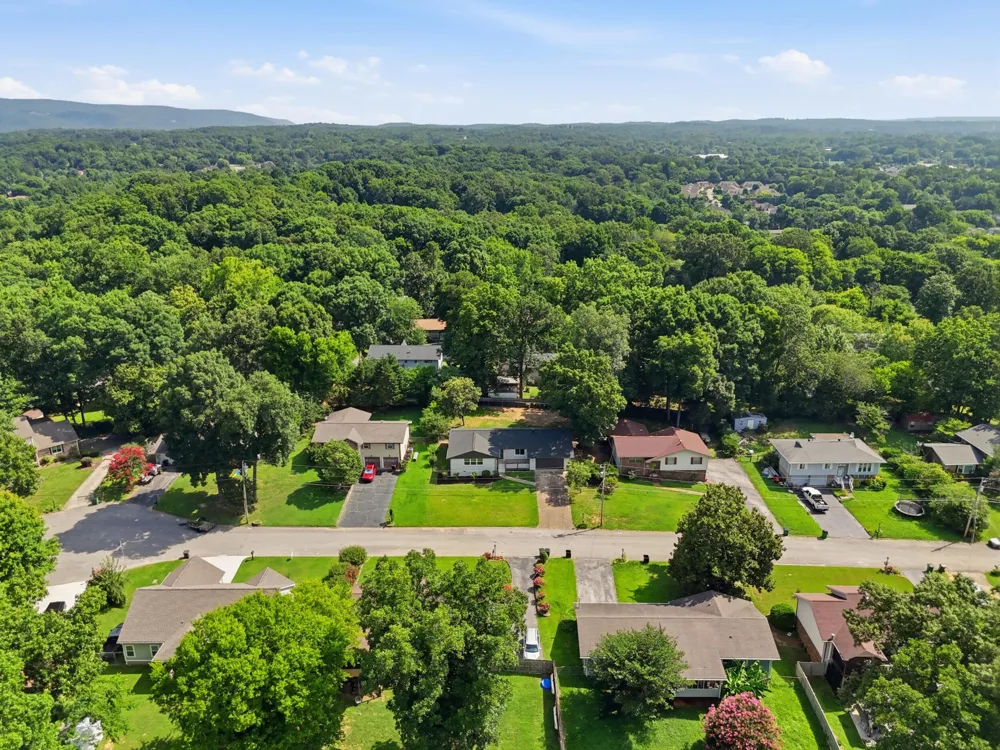 907 Wesley Drive Hixson, TN 37343