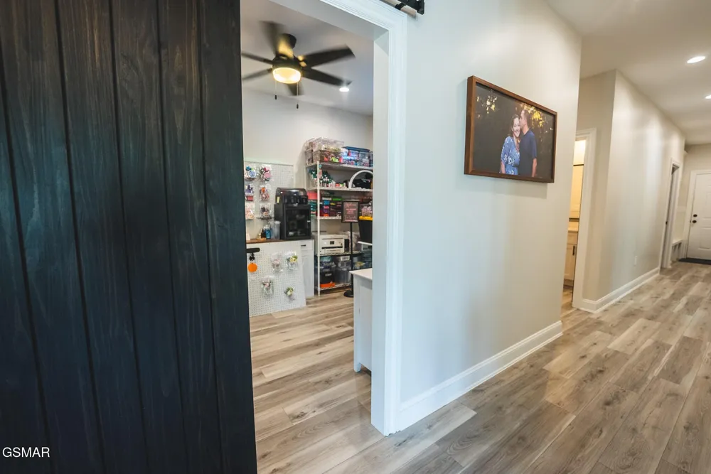 622 Earls Hollow Road Speedwell, TN 37870