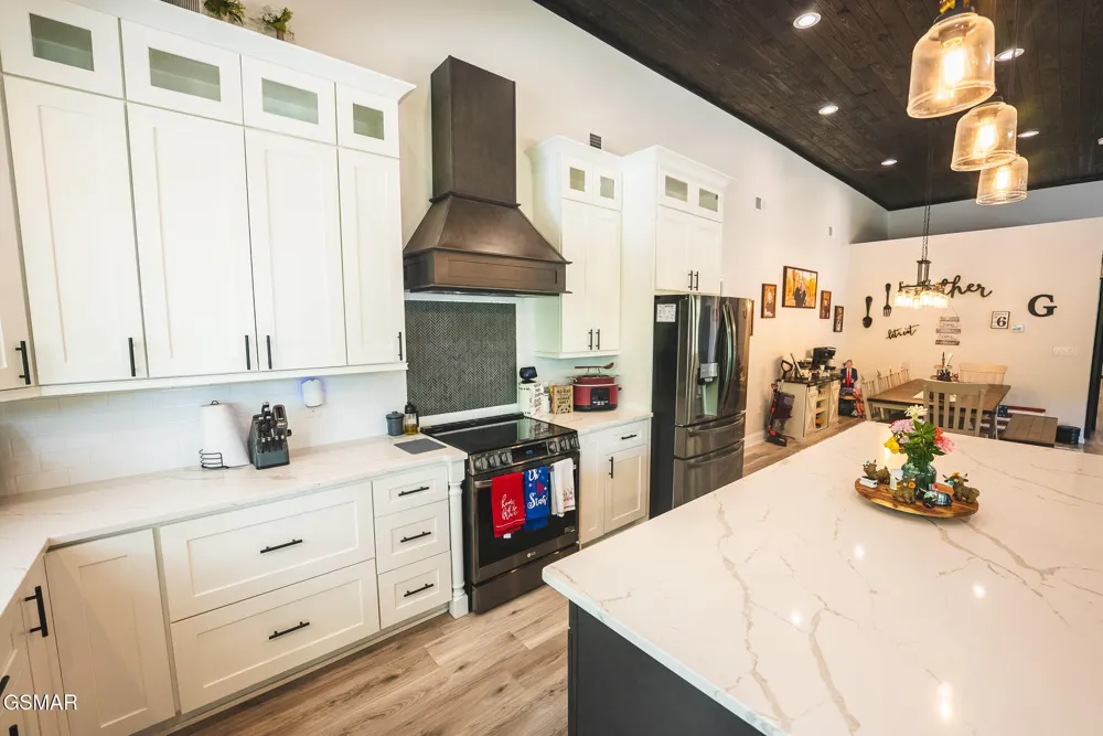 622 Earls Hollow Road Speedwell, TN 37870