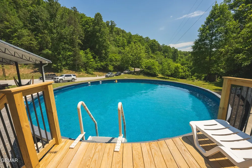 622 Earls Hollow Road Speedwell, TN 37870