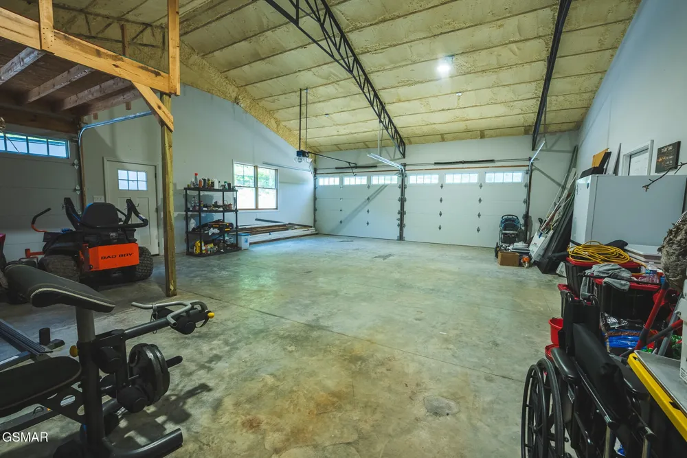 622 Earls Hollow Road Speedwell, TN 37870