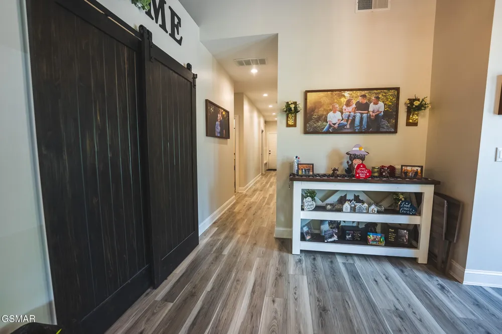 622 Earls Hollow Road Speedwell, TN 37870