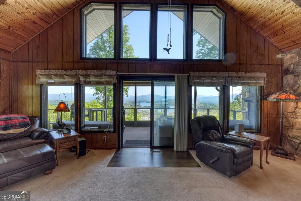980 Mining Gap TRL Young Harris, GA 30582