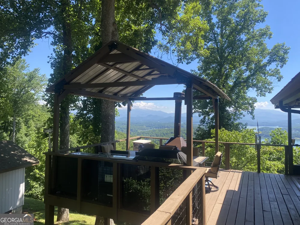 980 Mining Gap TRL Young Harris, GA 30582