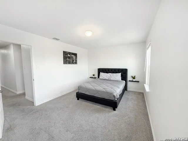 3363 Old Almonte San Antonio, TX 78224