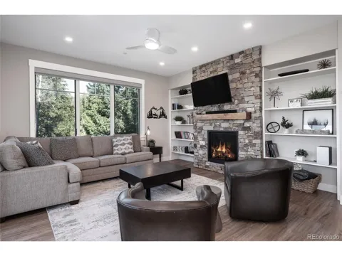 400 Baker Drive #TE-204