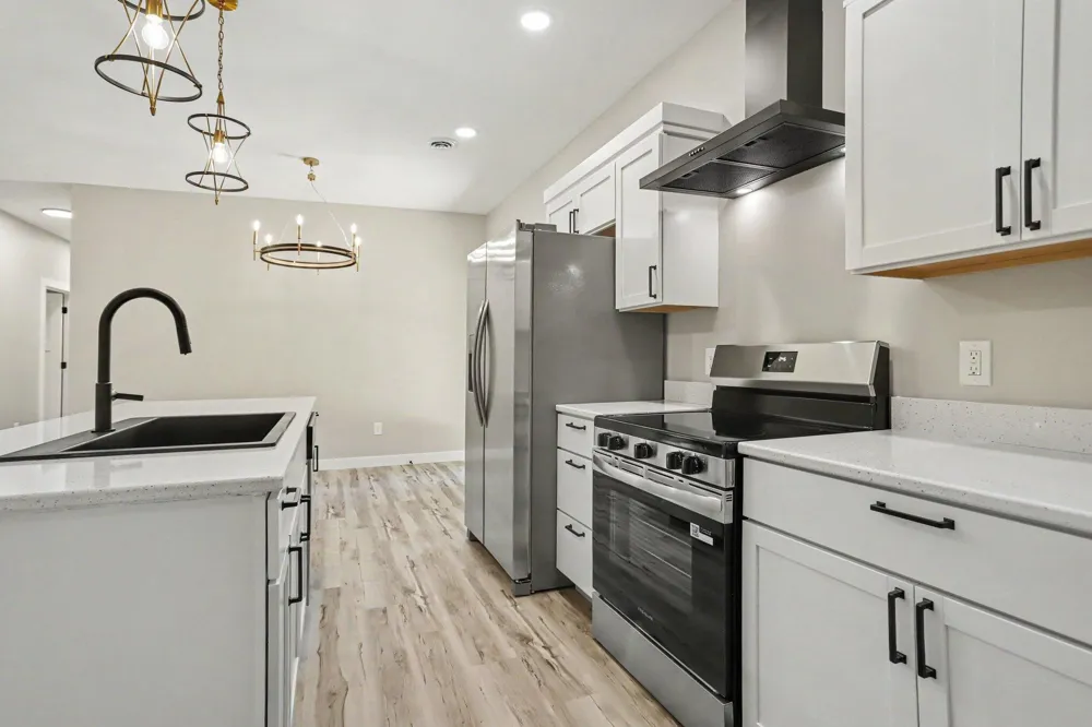 20160 Parkway Avenue Three Rivers, MI 49093