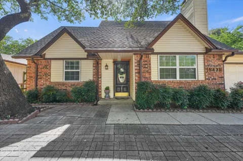 5431 Kings Manor Drive