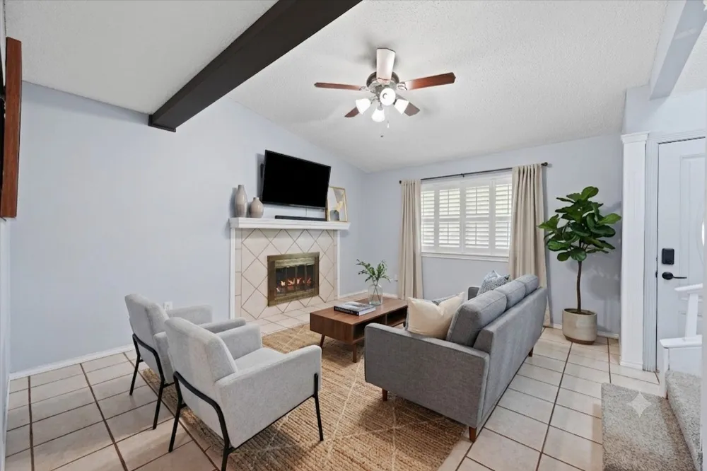 5431 Kings Manor Drive Lake Dallas, TX 75065