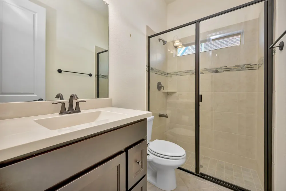 1052 Highpoint Way Roanoke, TX 76262