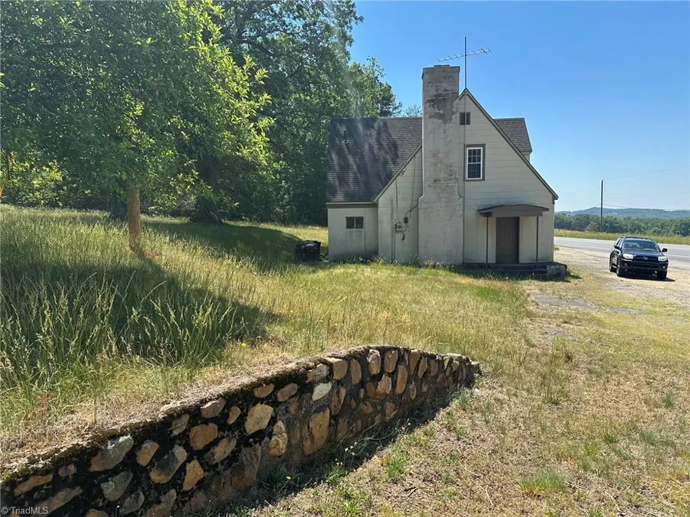 4188 US Highway 21 Thurmond, NC 28683