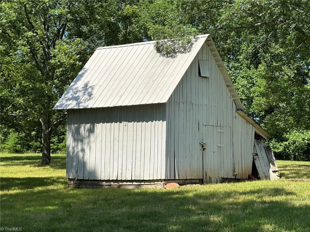 4188 US Highway 21 Thurmond, NC 28683