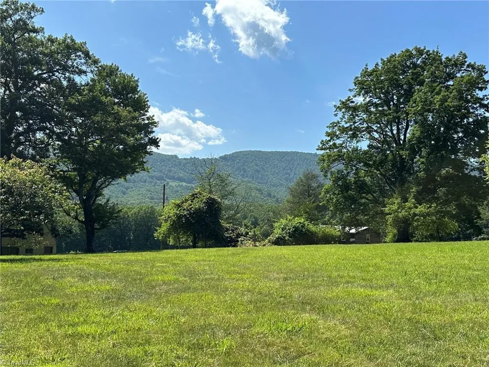 4188 US Highway 21 Thurmond, NC 28683