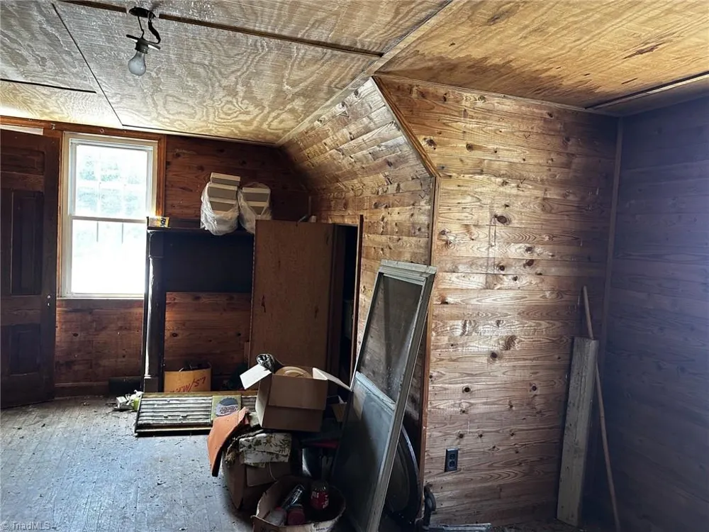 4188 US Highway 21 Thurmond, NC 28683