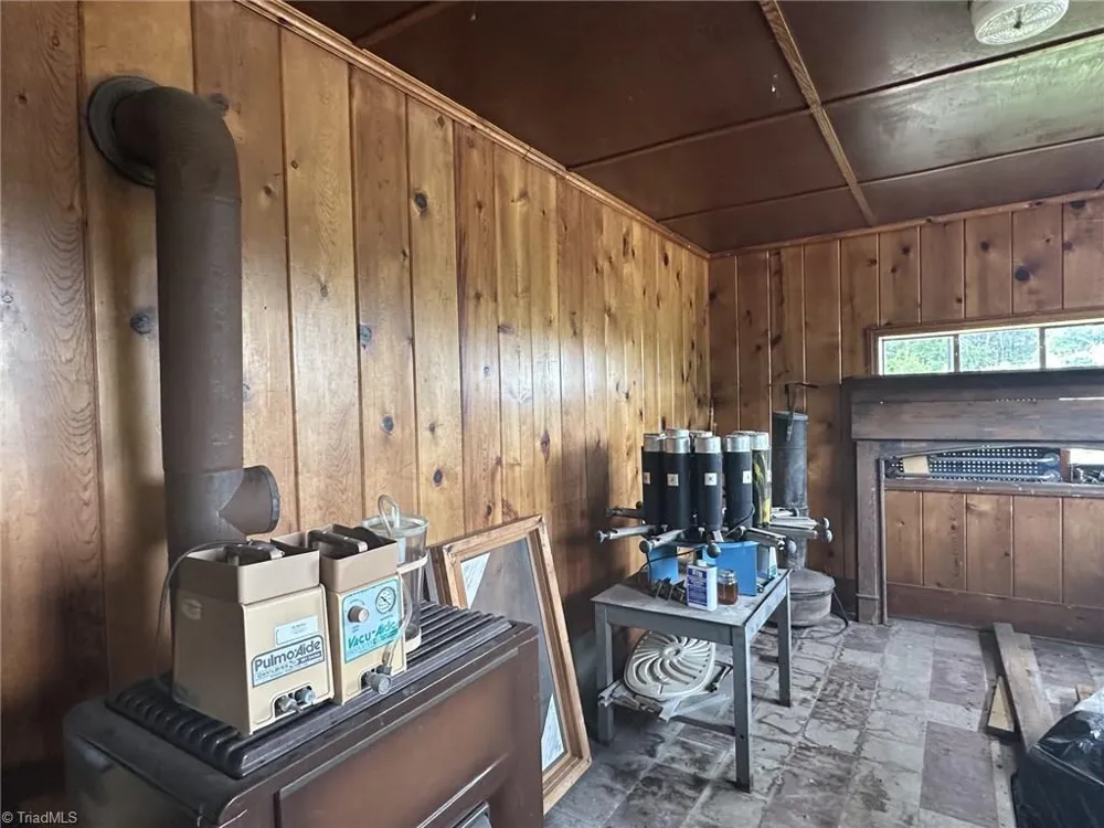 4188 US Highway 21 Thurmond, NC 28683