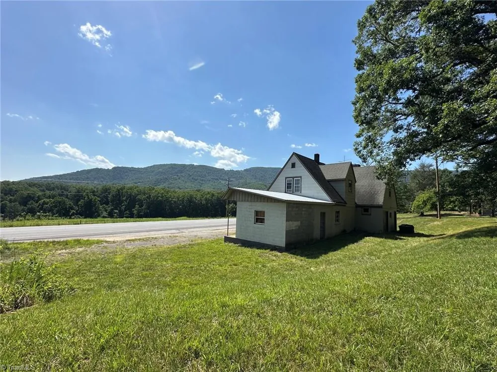 4188 US Highway 21 Thurmond, NC 28683