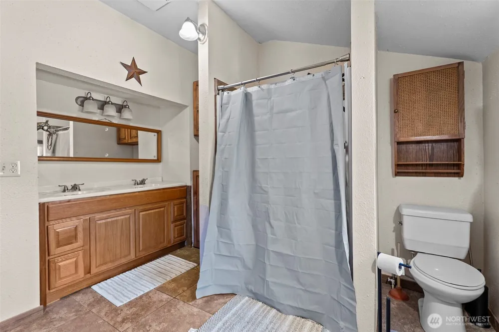 134 Macomber Road Chehalis, WA 98532