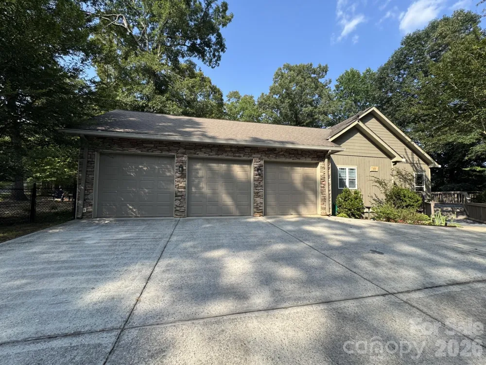 100 Hannah Drive Mill Spring, NC 28756
