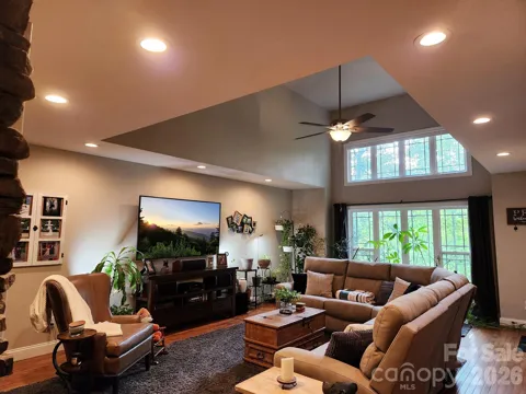 100 Hannah Drive