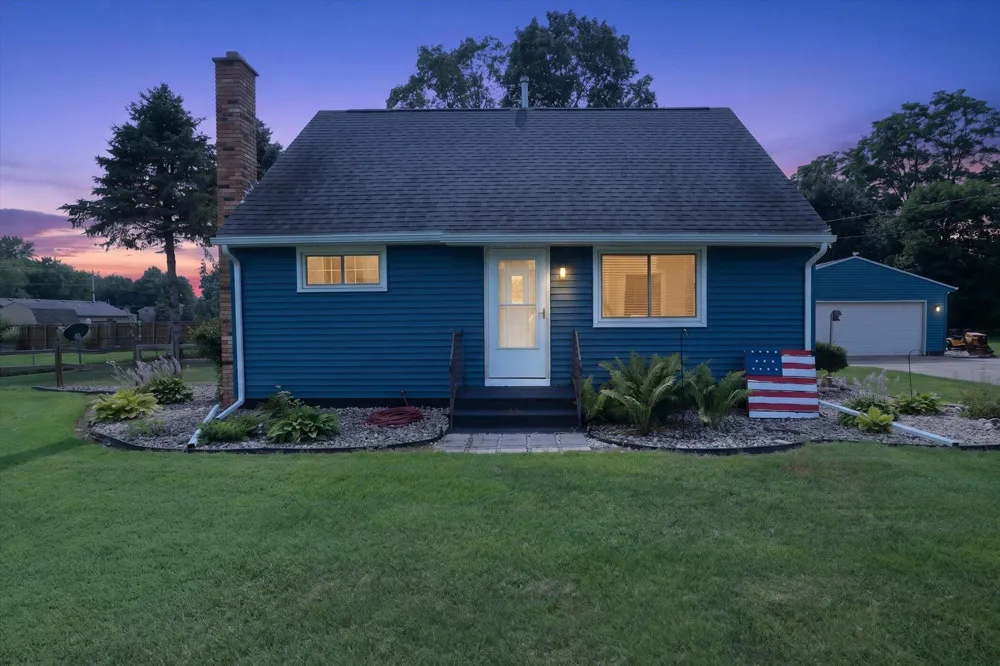 68958 Claire Street Edwardsburg, MI 49112