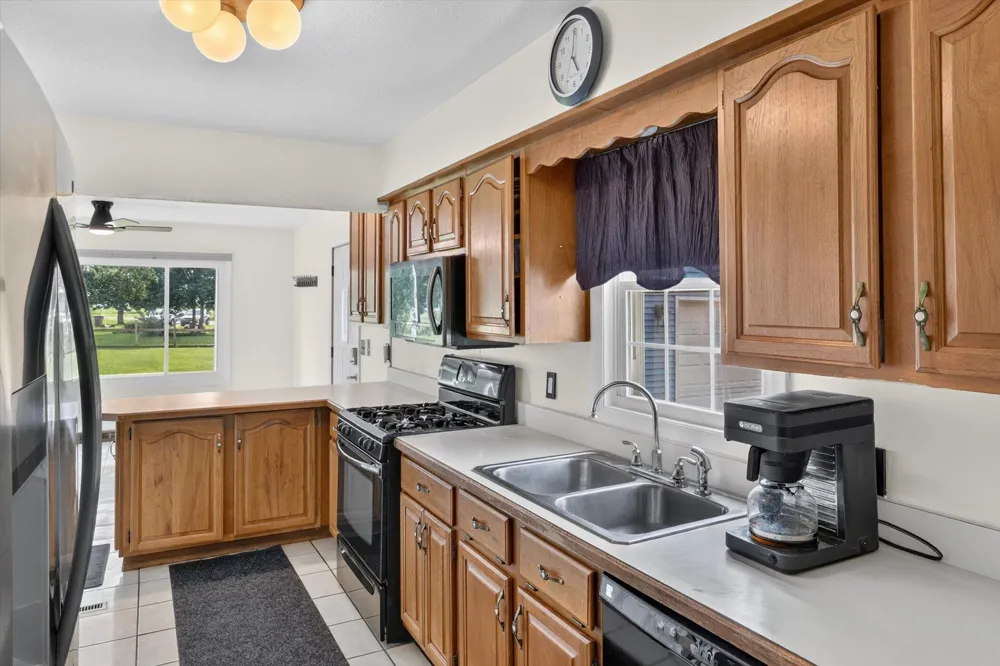 68958 Claire Street Edwardsburg, MI 49112