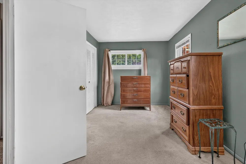 68958 Claire Street Edwardsburg, MI 49112