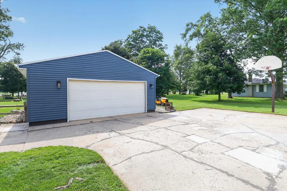 68958 Claire Street Edwardsburg, MI 49112
