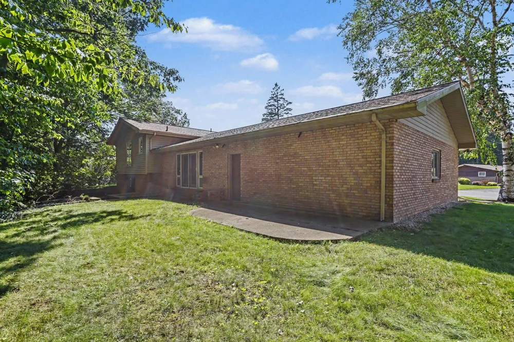 3051 Bluffwood Place St. Joseph, MI 49085