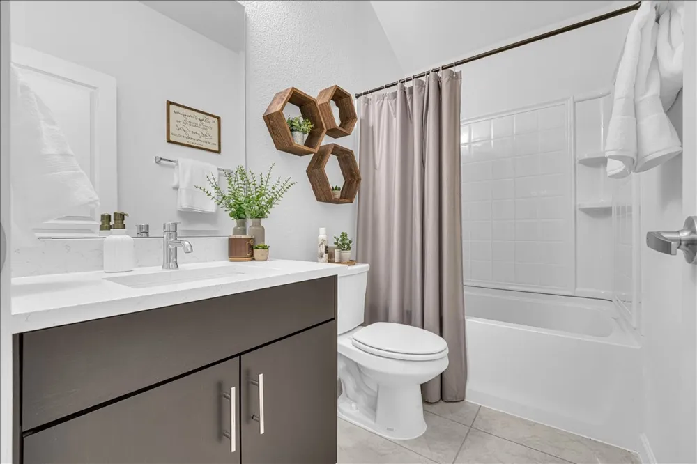 317 Rock Sparrow Lane Alvarado, TX 76009