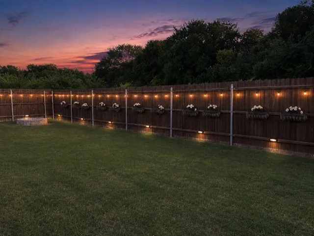 317 Rock Sparrow Lane Alvarado, TX 76009