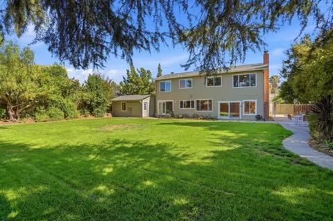 560 Tawny Drive