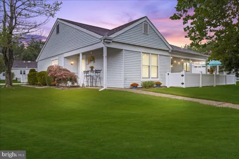 917 LIVERPOOL CIRCLE #917A