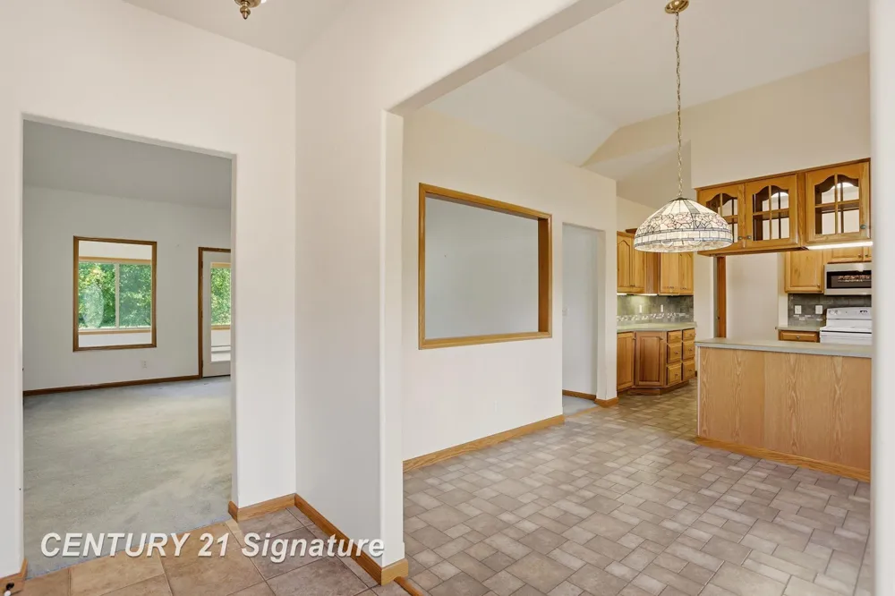 8605 Dixie Highway Birch Run Township, MI 48415