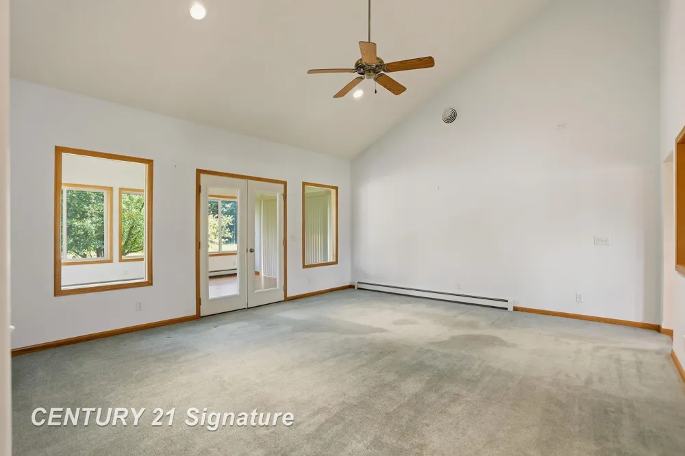 8605 Dixie Highway Birch Run Township, MI 48415