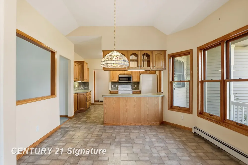 8605 Dixie Highway Birch Run Township, MI 48415
