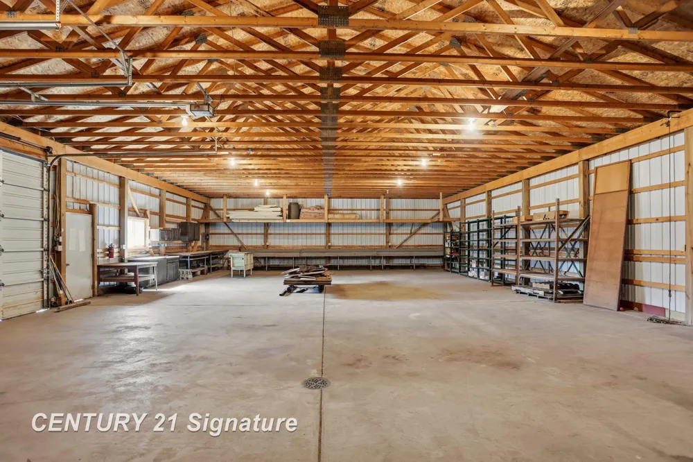 8605 Dixie Highway Birch Run Township, MI 48415