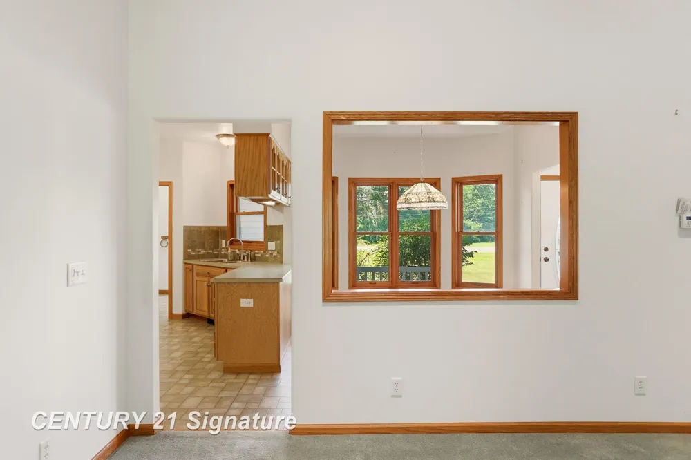 8605 Dixie Highway Birch Run Township, MI 48415
