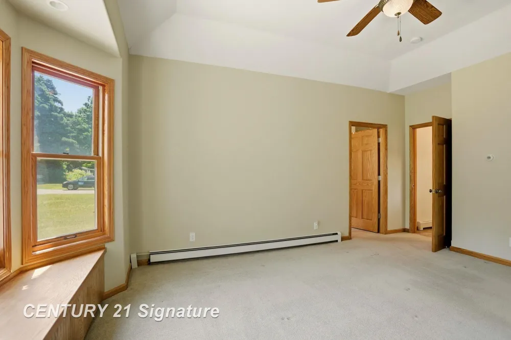 8605 Dixie Highway Birch Run Township, MI 48415