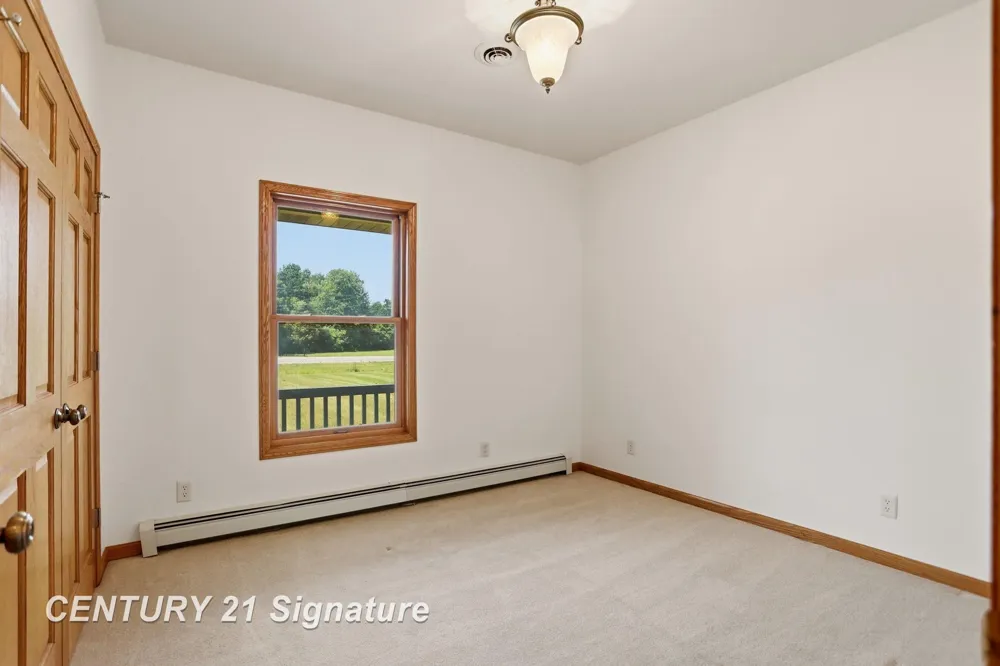 8605 Dixie Highway Birch Run Township, MI 48415