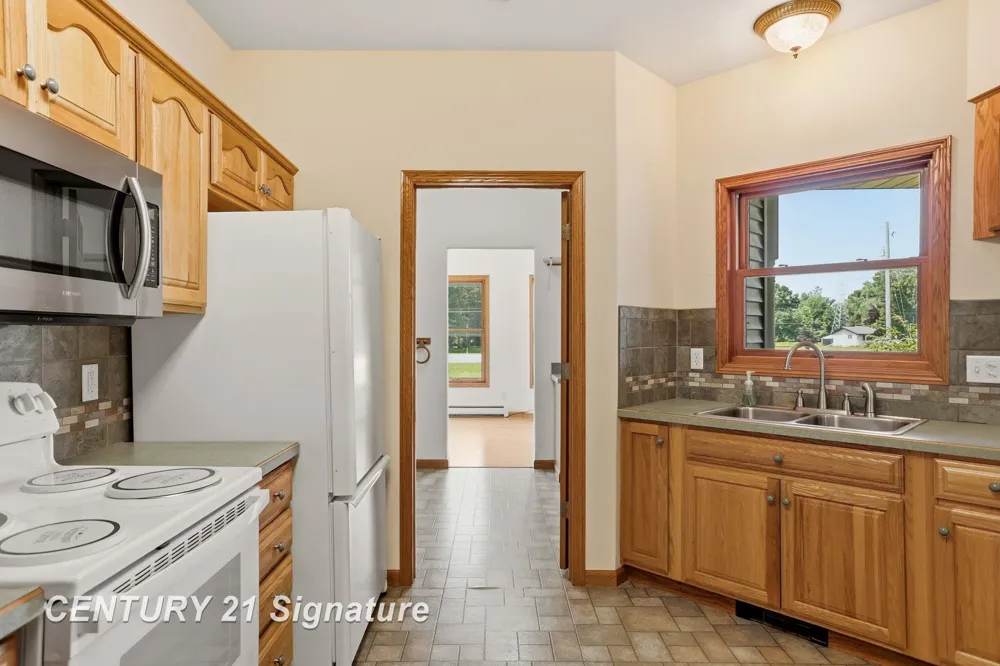 8605 Dixie Highway Birch Run Township, MI 48415