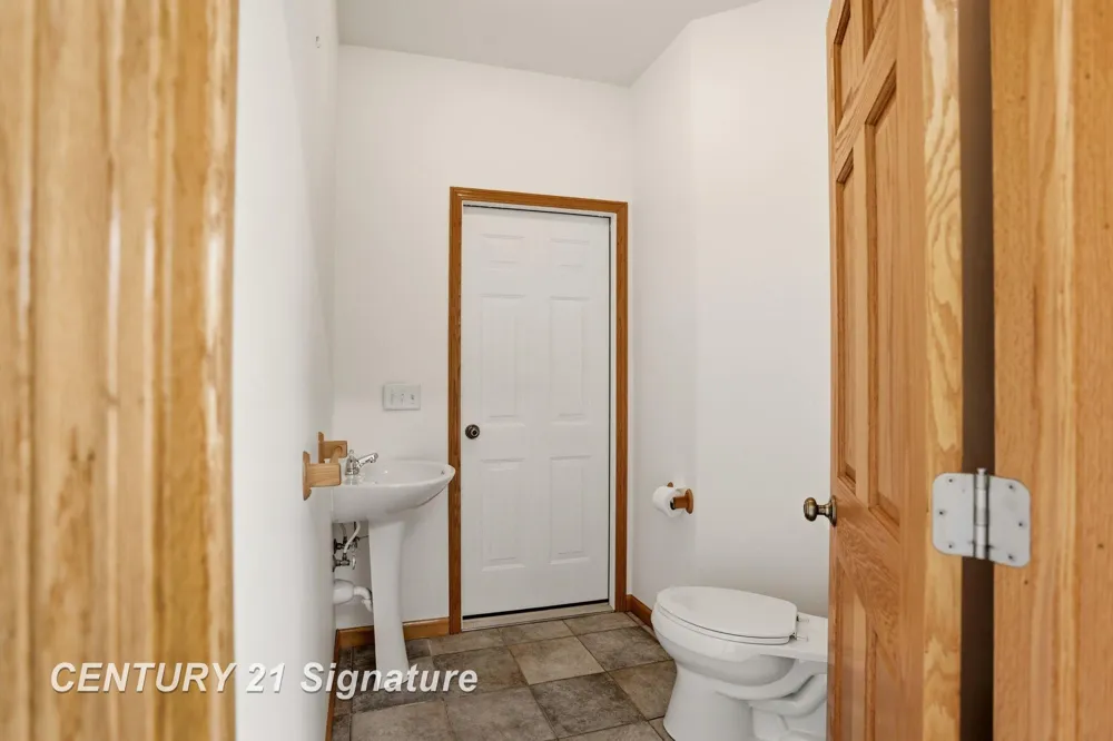 8605 Dixie Highway Birch Run Township, MI 48415