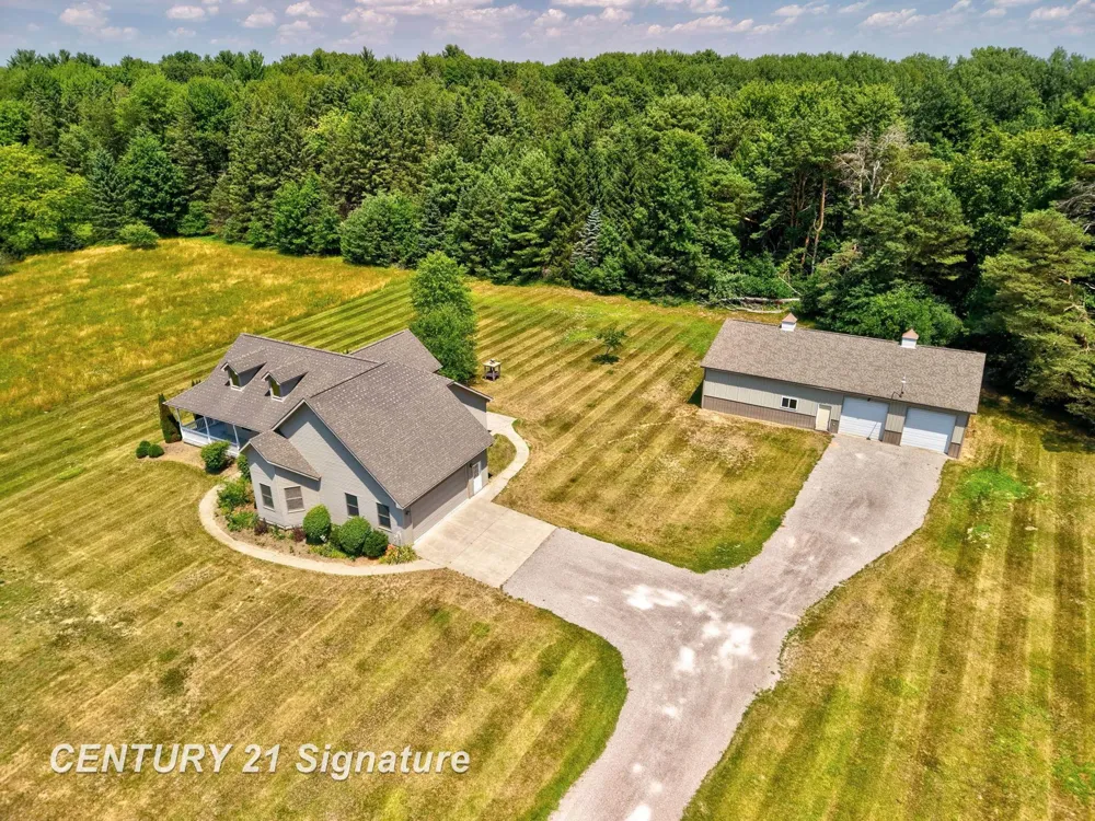 8605 Dixie Highway Birch Run Township, MI 48415