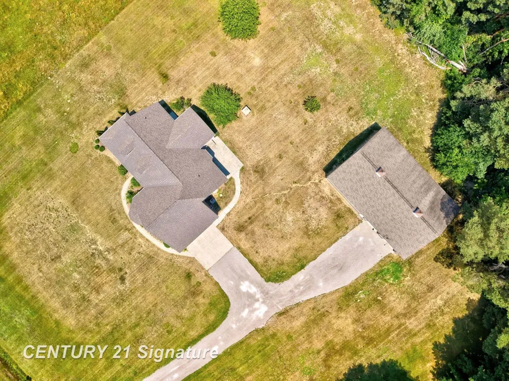 8605 Dixie Highway Birch Run Township, MI 48415