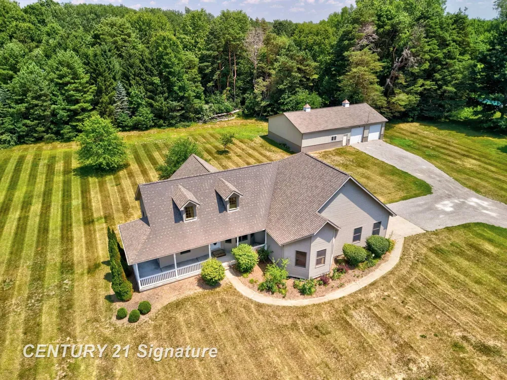 8605 Dixie Highway Birch Run Township, MI 48415