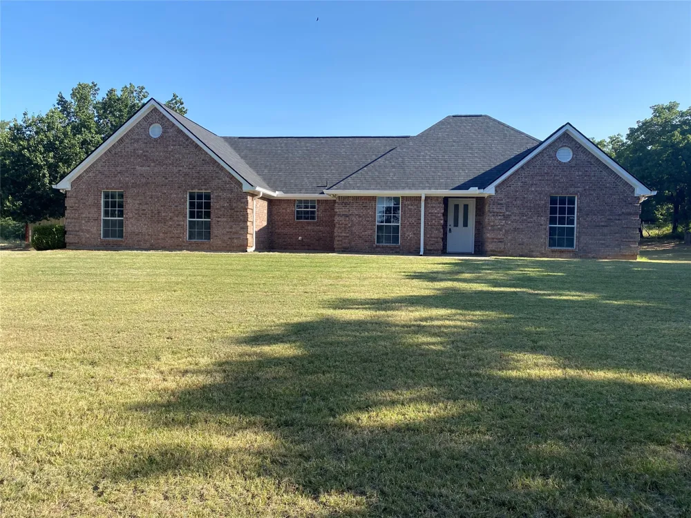9296 Fm 1810 Chico, TX 76431
