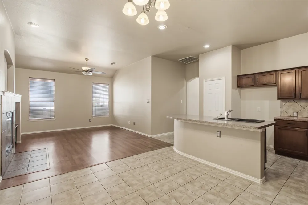 1728 Mercer Way Savannah, TX 76227
