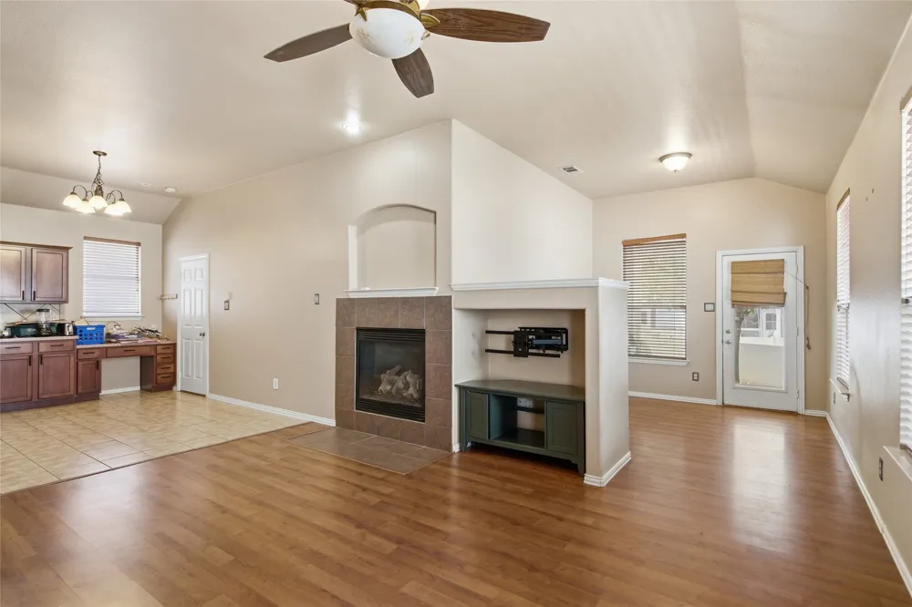 1728 Mercer Way Savannah, TX 76227