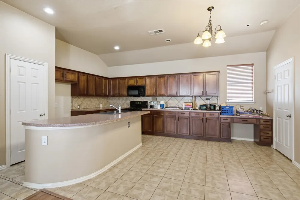 1728 Mercer Way Savannah, TX 76227
