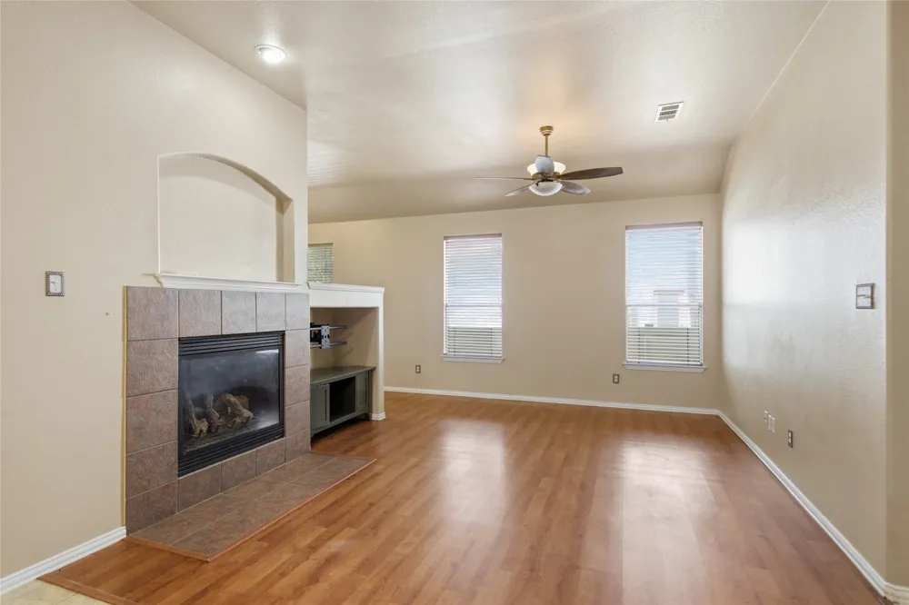 1728 Mercer Way Savannah, TX 76227