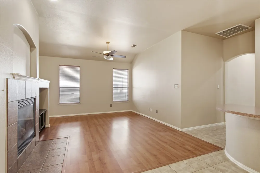 1728 Mercer Way Savannah, TX 76227